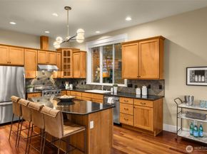 8360 Loyal Way NW, Seattle WA 98117