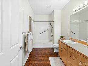 529 241st Lane SE, Sammamish WA 98074