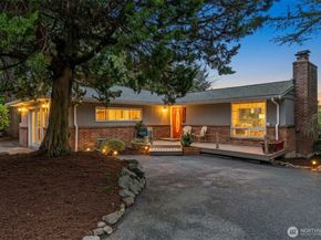 15612 38th Avenue NE, Lake Forest Park WA 98155