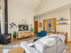 107 Jacolet Lane NW 107, Bainbridge Island WA 98110