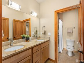 107 Jacolet Lane NW 107, Bainbridge Island WA 98110