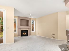 4325 NE 5th Court C101, Renton WA 98059