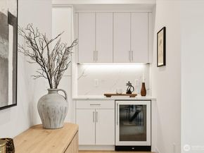 282 118th Avenue SE, Bellevue WA 98005