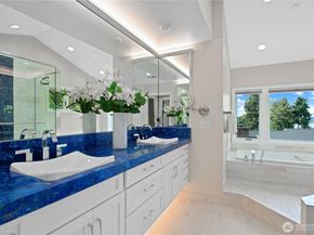 4465 W Mercer Way, Mercer Island WA 98040