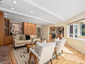 4465 W Mercer Way, Mercer Island WA 98040