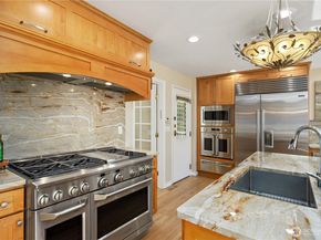 4465 W Mercer Way, Mercer Island WA 98040