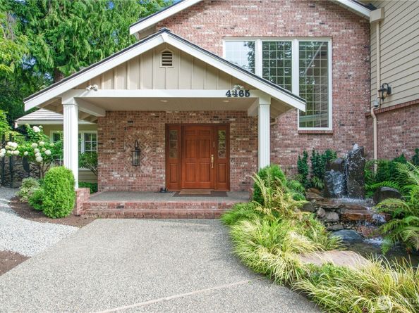 4465 W Mercer Way, Mercer Island WA 98040