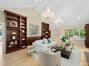 4465 W Mercer Way, Mercer Island WA 98040