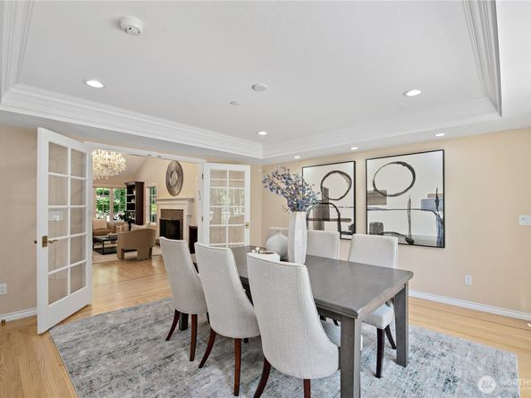 4465 W Mercer Way, Mercer Island WA 98040