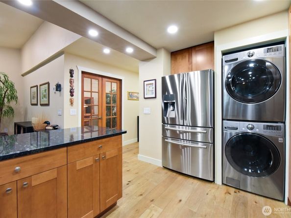 612 Kirkland Avenue A4, Kirkland WA 98033