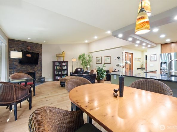 612 Kirkland Avenue A4, Kirkland WA 98033