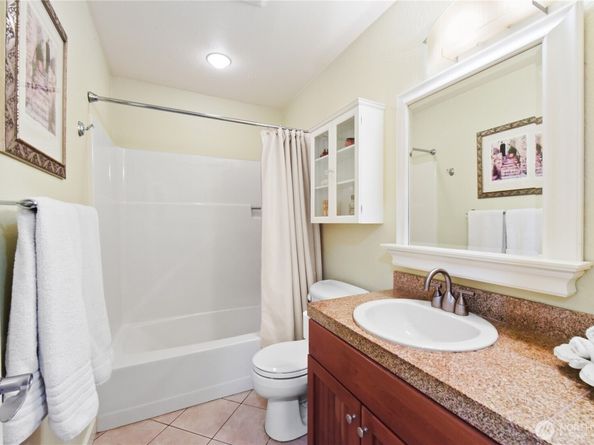 612 Kirkland Avenue A4, Kirkland WA 98033