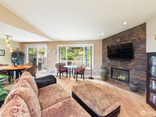 612 Kirkland Avenue A4, Kirkland WA 98033