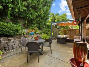 612 Kirkland Avenue A4, Kirkland WA 98033
