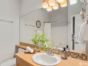 511 7th Avenue 103, Kirkland WA 98033