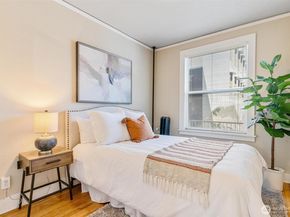 905 NE 43rd Street 111, Seattle WA 98105