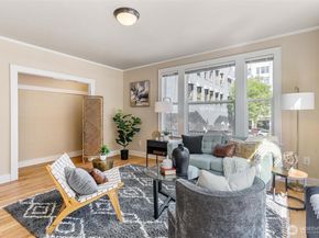 905 NE 43rd Street 111, Seattle WA 98105