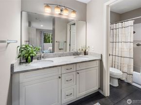 18501 SE Newport Way H236, Issaquah WA 98027