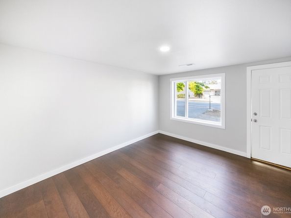 4908 236th ST SW, Mountlake Terrace WA 98043