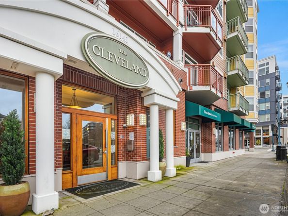 16141 Cleveland Street 401, Redmond WA 98052