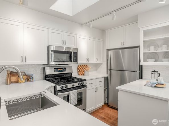 11627 NE 75th Street, Kirkland WA 98033