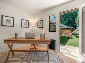 11627 NE 75th Street, Kirkland WA 98033
