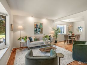 11627 NE 75th Street, Kirkland WA 98033