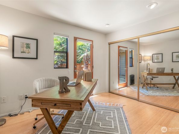11627 NE 75th Street, Kirkland WA 98033