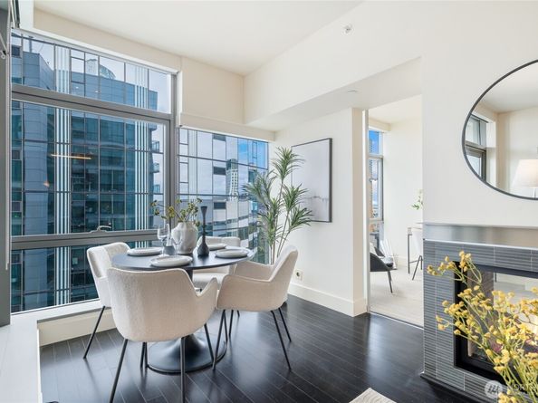 820 Blanchard Street 1609, Seattle WA 98121