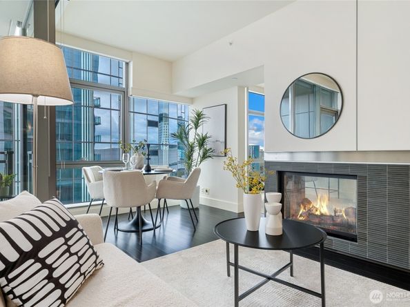 820 Blanchard Street 1609, Seattle WA 98121