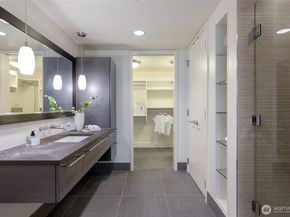 820 Blanchard Street 1609, Seattle WA 98121