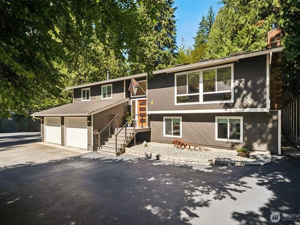 25260 SE Mirrormont Way, Issaquah WA 98027