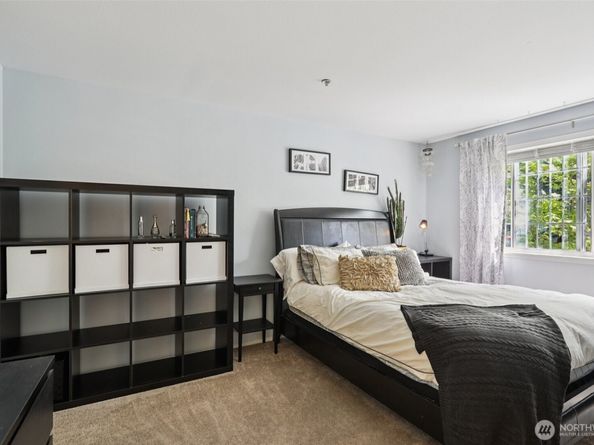 949 Aberdeen Avenue NE C208, Renton WA 98056