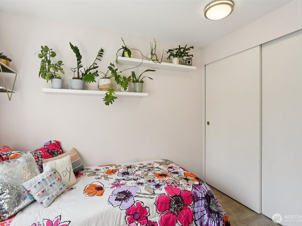 949 Aberdeen Avenue NE C208, Renton WA 98056