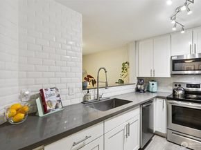949 Aberdeen Avenue NE C208, Renton WA 98056