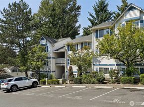949 Aberdeen Avenue NE C208, Renton WA 98056