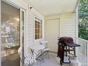 949 Aberdeen Avenue NE C208, Renton WA 98056