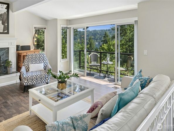 18945 NE 20th Court, Redmond WA 98052