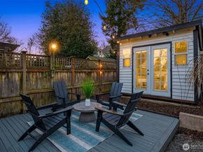 5221 37th Avenue NE, Seattle WA 98015