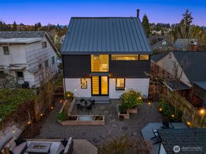 5221 37th Avenue NE, Seattle WA 98015