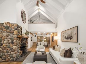 17050 37th Avenue NE, Lake Forest Park WA 98155