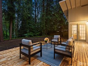 17050 37th Avenue NE, Lake Forest Park WA 98155