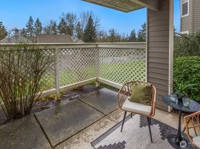 22405 SE 42nd Terrace 1174, Issaquah WA 98029