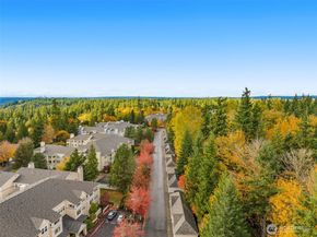 22405 SE 42nd Terrace 1174, Issaquah WA 98029