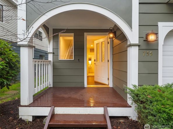 755 NW Juniper Street, Issaquah WA 98027