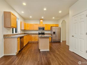 5923 121st Street SE, Snohomish WA 98296