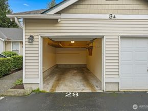 17827 80th Avenue NE C101, Kenmore WA 98028