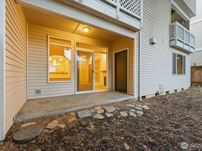 17827 80th Avenue NE C101, Kenmore WA 98028