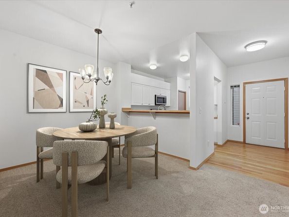 17827 80th Avenue NE C101, Kenmore WA 98028