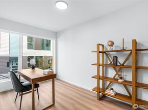 3510 NE 125th Street F, Seattle WA 98125